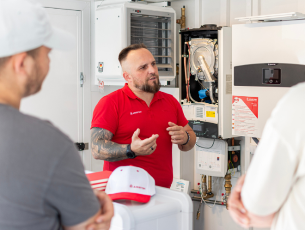 Zapraszamy na szkolenie produktowe z kotłów gazowych i pomp ciepła Ariston | 24 marca 2026 GORZÓW WLKP.